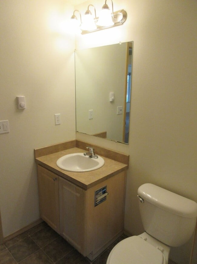 Building Photo - Large Three Bedroom Home, Landscaping Prov...