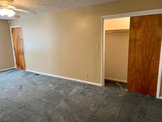 Building Photo - 2205 Adams Ave