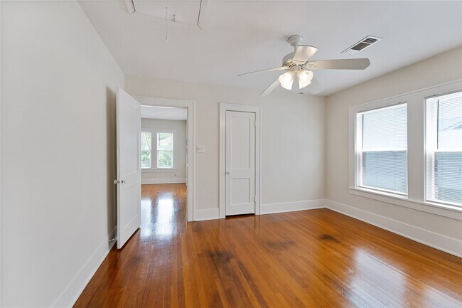 Building Photo - 1819 Branard St