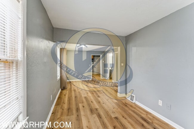 Building Photo - First Month's Rent FREE!!!