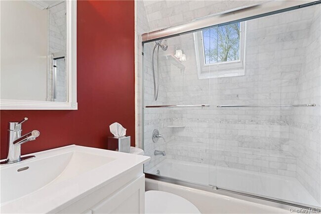 Building Photo - 21 Beech Hill Ln