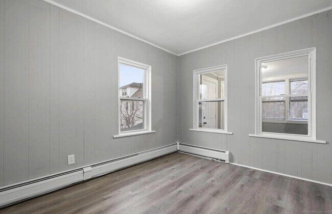 Building Photo - 230 Boston Ave