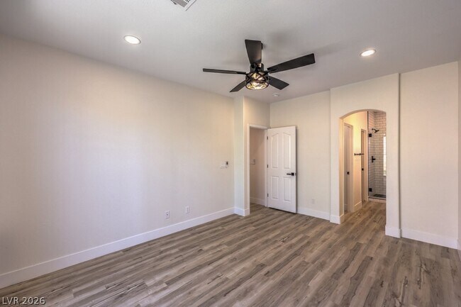 Building Photo - 2609 Country Mile Dr