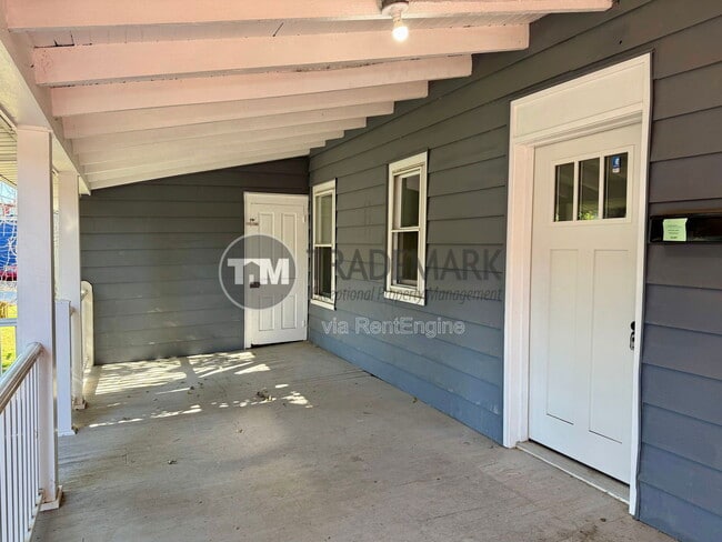 Building Photo - 42 N State St