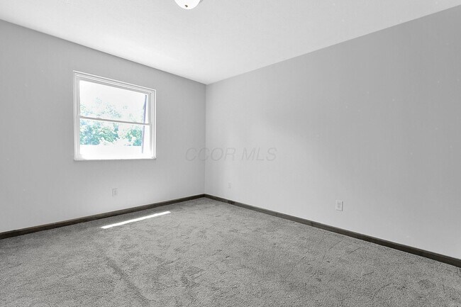 Building Photo - 53 Neil St