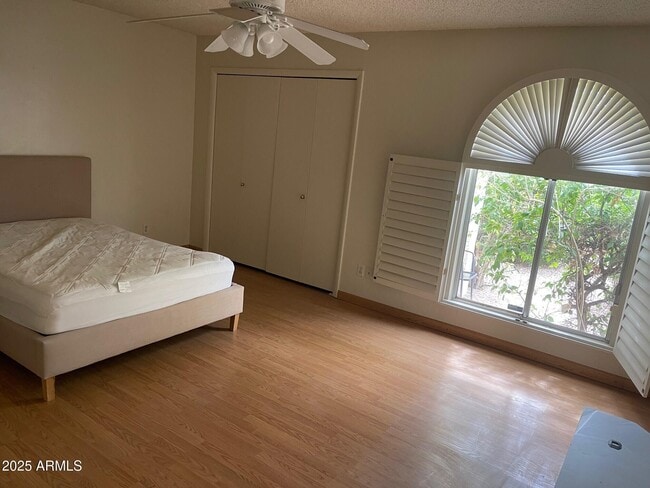Building Photo - 8502 E San Bernardo Dr