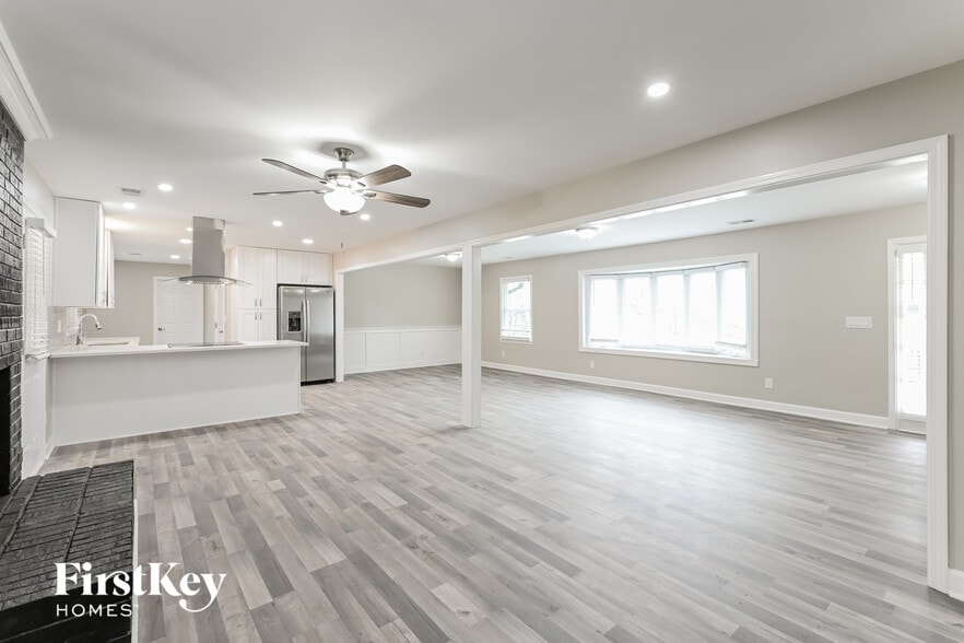 Building Photo - 946 Hargett Ct