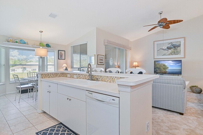 Building Photo - 20611 Country Creek Dr