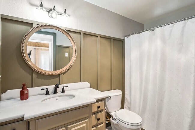 Building Photo - Beautiful Home- Backs up to BLM Land