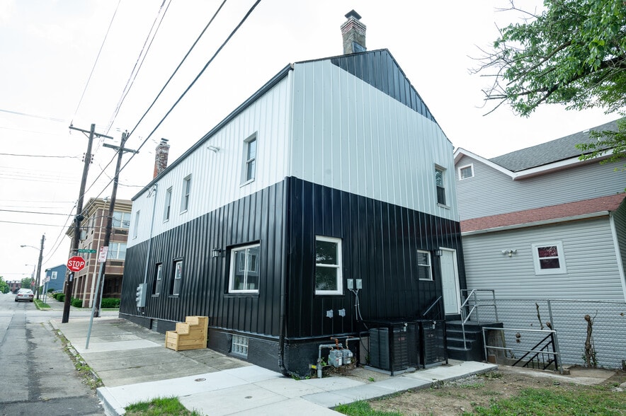 Back of House - 2417 Kenton St