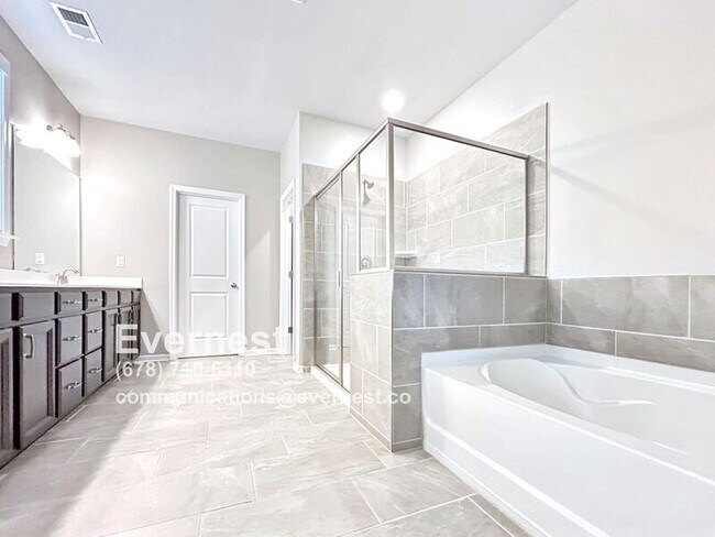 Building Photo - 355 Caledonia Ct