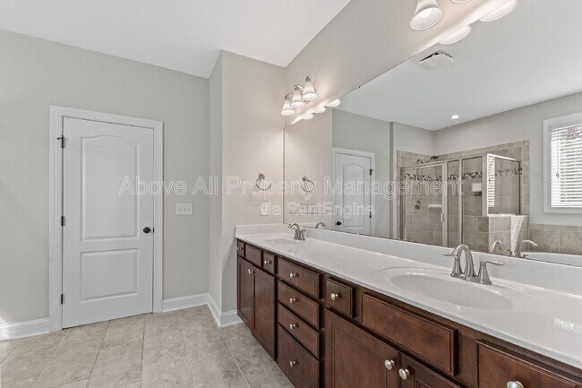 Building Photo - 3828 Hickory Manor Dr