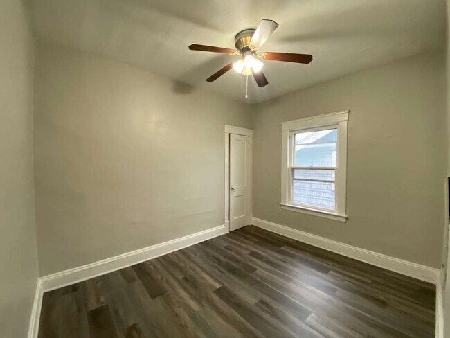 Building Photo - 7918 Force Ave