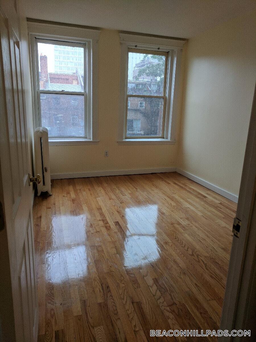 Building Photo - 70 Joy St