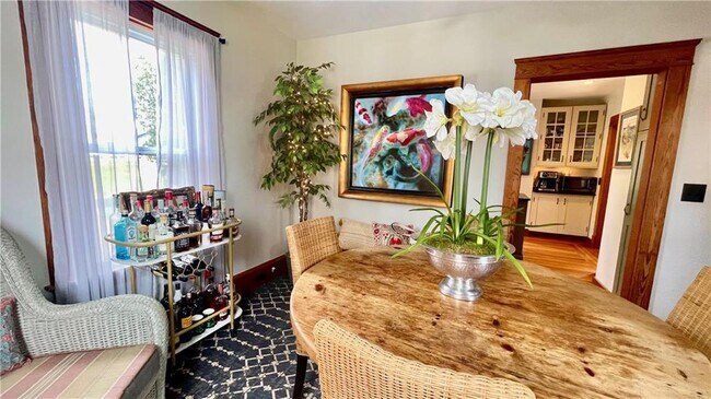 Building Photo - 11 White St