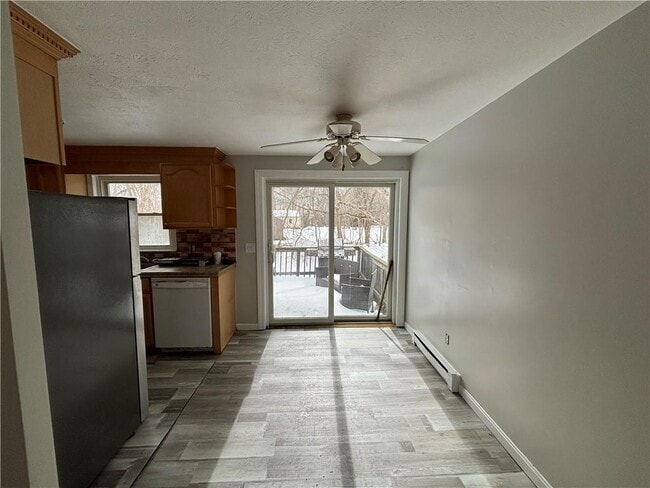 Building Photo - 24 Greenwood Dr