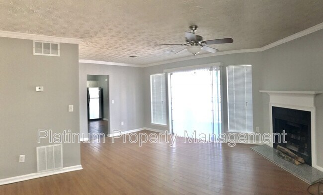 Building Photo - 410 Water Oak Way Sw
