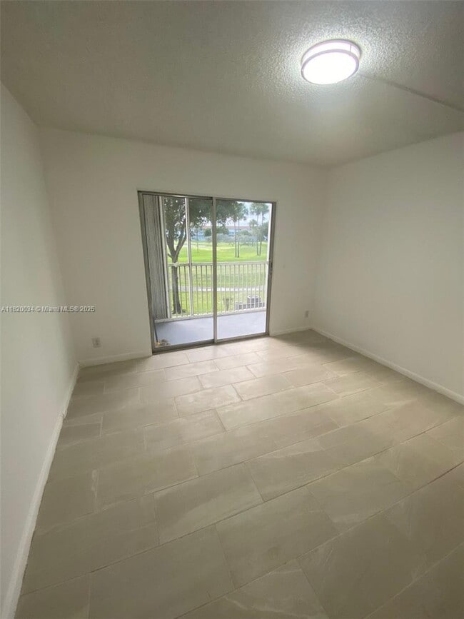 Building Photo - 850 SW 133rd Terrace