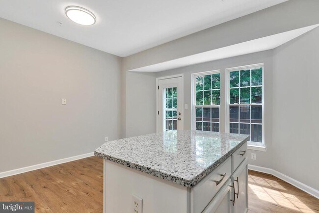 Building Photo - 13011 Cordelia Ct