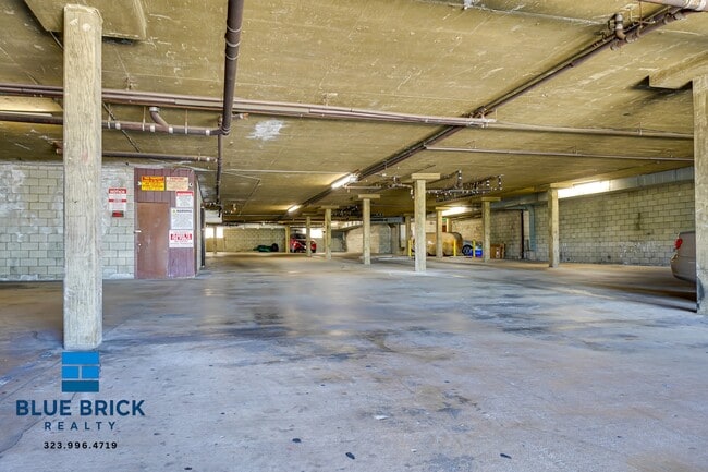 Building Photo - 10250 Commerce Ave