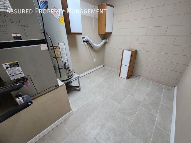 Building Photo - 6913 Long Needle Ct