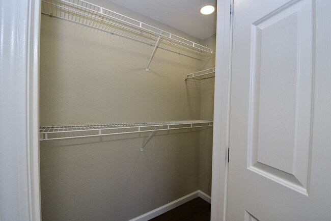 Building Photo - UPGRADED LOVELY 2 BED 2 BATH CONDO AT VISTANA