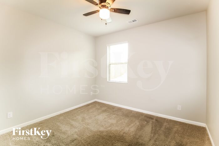 Building Photo - 3890 Lilly Brook Dr