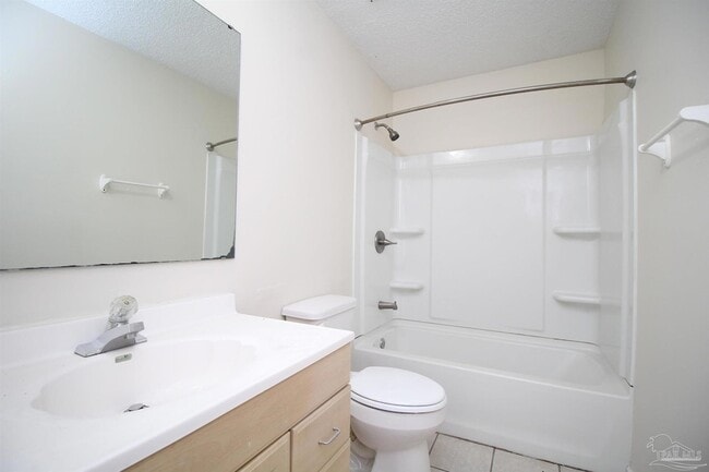 Building Photo - 3231 Palmdale Ave