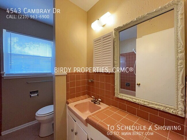 Building Photo - 4543 Cambray Dr