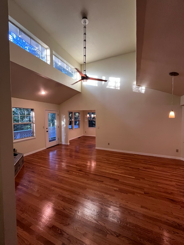 Building Photo - 14959 Drake Rd