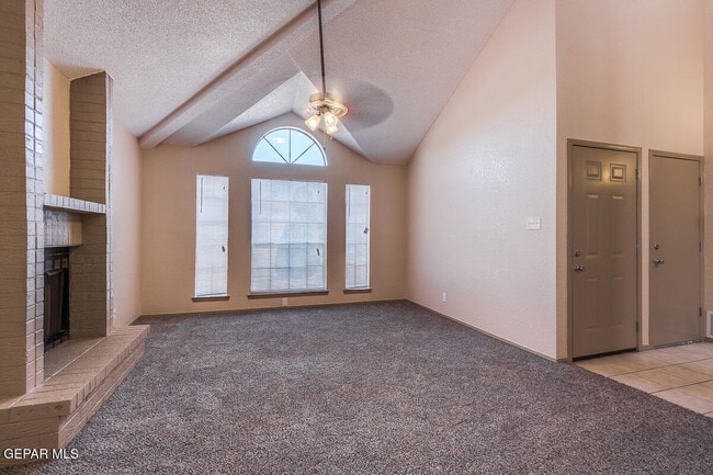 Building Photo - 4517 Loma De Cobre Dr