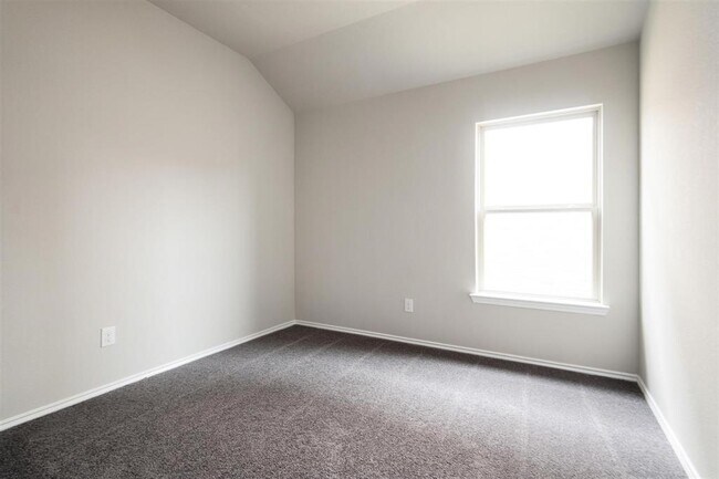 Building Photo - 23431 Dovetail Colony Ct