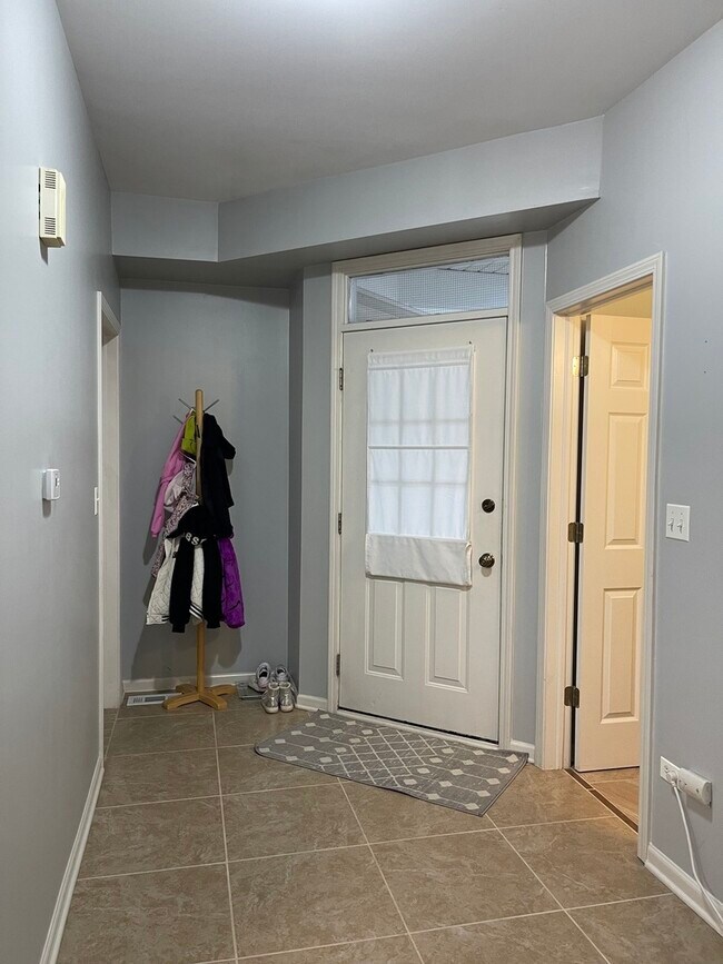 Building Photo - 2854 Gypsum Cir
