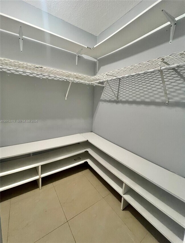Building Photo - 1801 S Ocean Dr