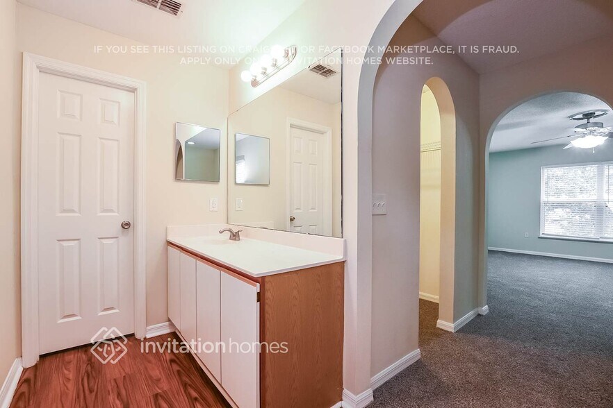 Building Photo - 3223 Scenic Woods Dr