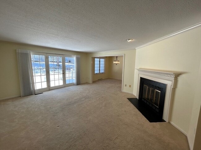 Building Photo - 14 Stony Brook Ln