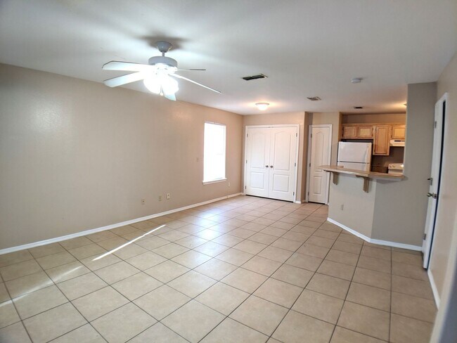 Building Photo - 721 Sonesta Ct