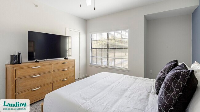 Building Photo - 9510 Westpark Dr