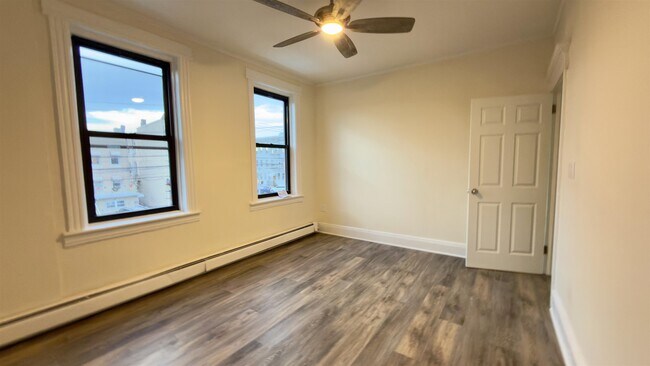 Building Photo - 668-670-670 John F. Kennedy Blvd