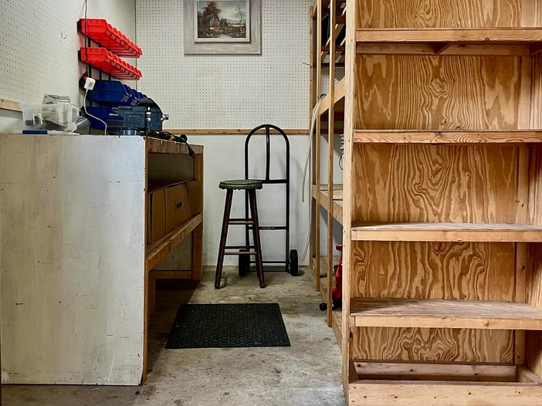 Building Photo - 583 Kingsbury St NW