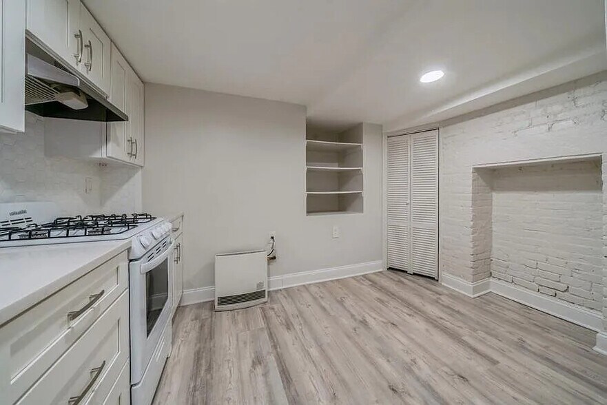 Building Photo - 316 2nd St
