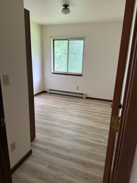 Building Photo - 1320 23rd Ave S