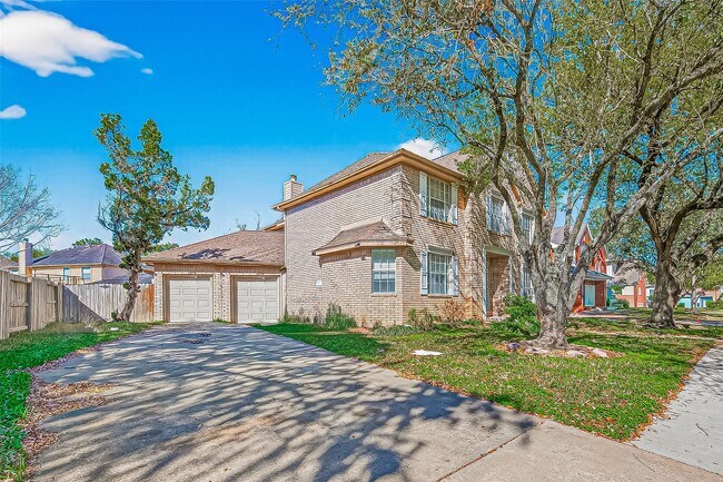 Building Photo - 16410 Fondren Grove Dr