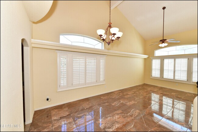 Building Photo - 14157 Robert Ituarte Dr