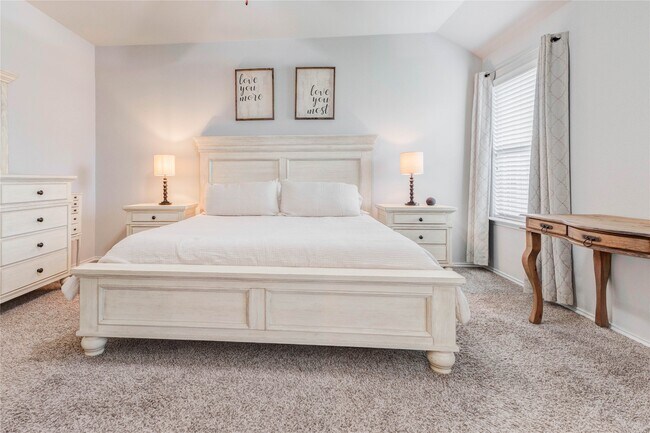 Building Photo - 23810 Rivage Ridge Dr