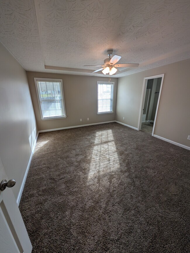 Building Photo - 1039 Stonemark Trl