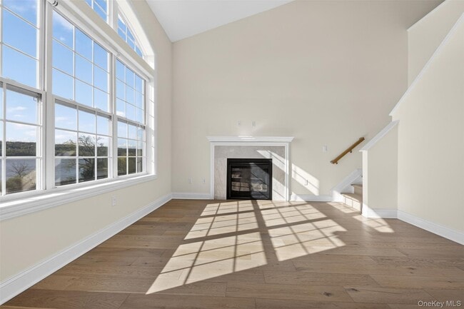 Building Photo - 402 Sacandaga Loop