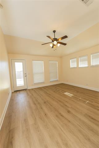 Building Photo - 2105 Burke Dr