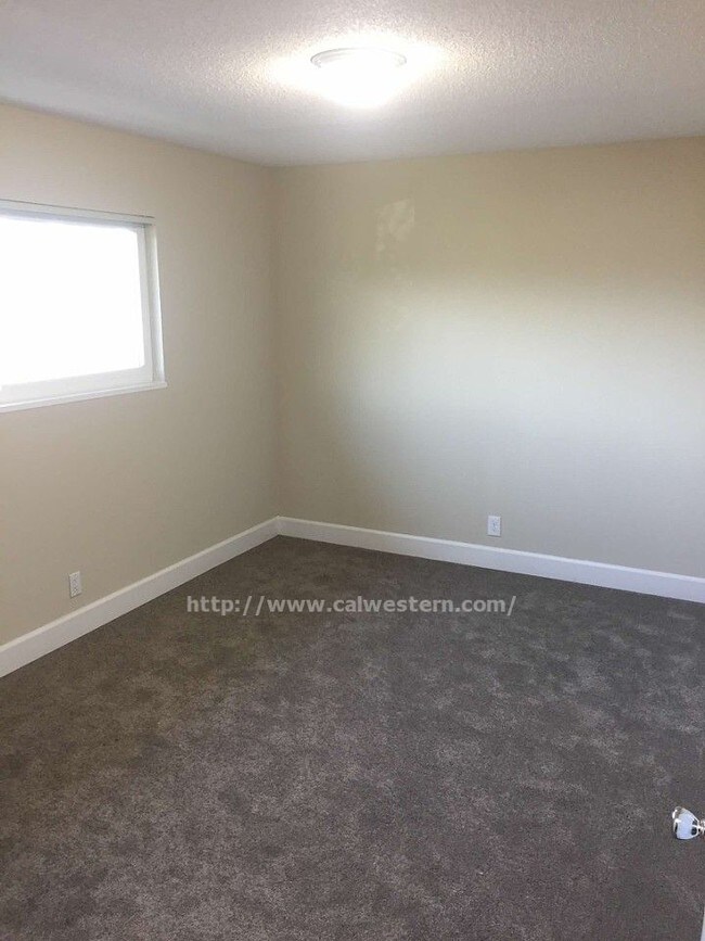 Building Photo - 4351 Hamilton Ave