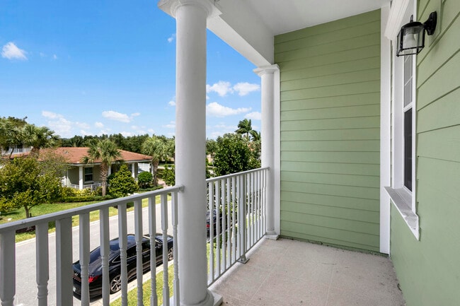Building Photo - 1114 Sweet Hill Dr